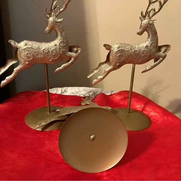 Set of 3 gold tone Reindeer - Picture 3 of 3